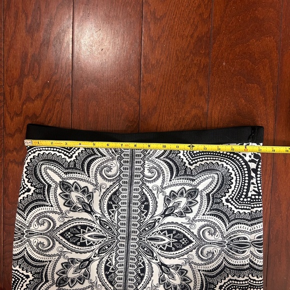 3 Skirts Ann Taylor White House Rafaella Geometric Pattern Floral Size Large - Picture 4 of 11